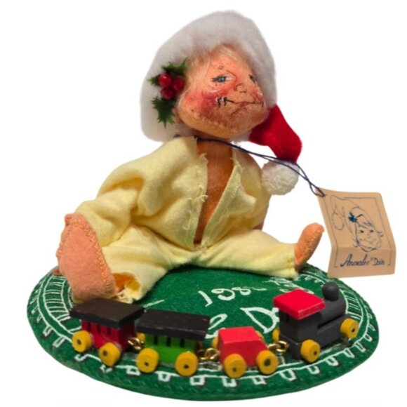 Annalee Doll Society 1989 Kid In Pajamas W/Santa Hat Wooden Train & Bear W/Tag - Picture 8 of 11